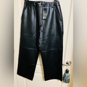 Quality Faux Leather Gauchos. Front Zipper. Side Pockets. Size US8